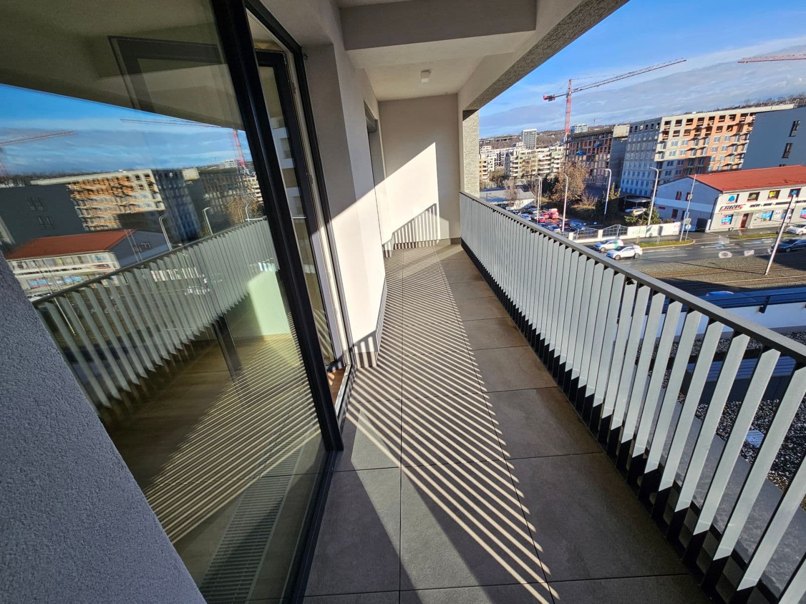 1 bedroom with open-plan kitchen flat to rent, 61 m², Poděbradská, Prague, Prague 1 bedroom with open-plan kitchen flat to rent, 61 m², Poděbradská, Prague, Prague