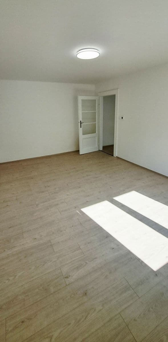 1 bedroom flat to rent, 50 m², Na Jíkalce, Plzeň, Plzeňský Region 1 bedroom flat to rent, 50 m², Na Jíkalce, Plzeň, Plzeňský Region