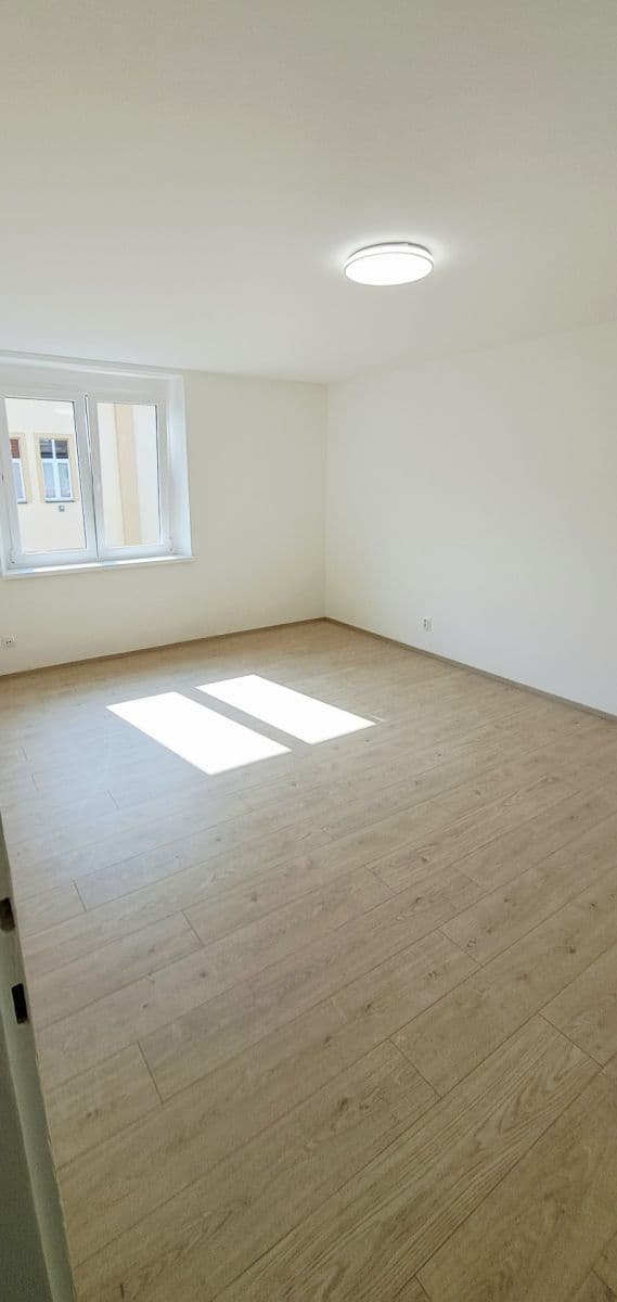 1 bedroom flat to rent, 50 m², Na Jíkalce, Plzeň, Plzeňský Region 1 bedroom flat to rent, 50 m², Na Jíkalce, Plzeň, Plzeňský Region