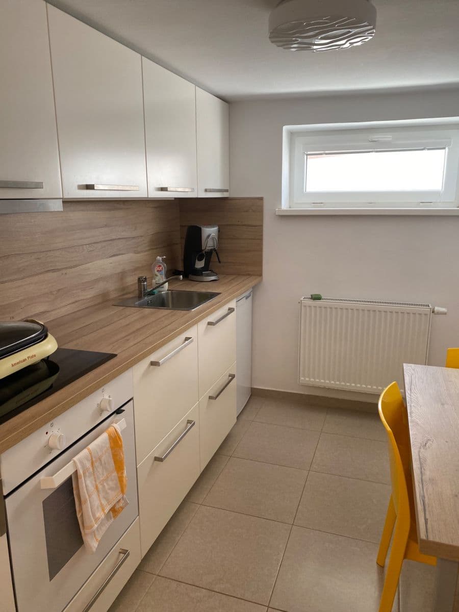 2 bedroom flat to rent, 56 m², H. Malířové, České Budějovice, Jihočeský Region 2 bedroom flat to rent, 56 m², H. Malířové, České Budějovice, Jihočeský Region