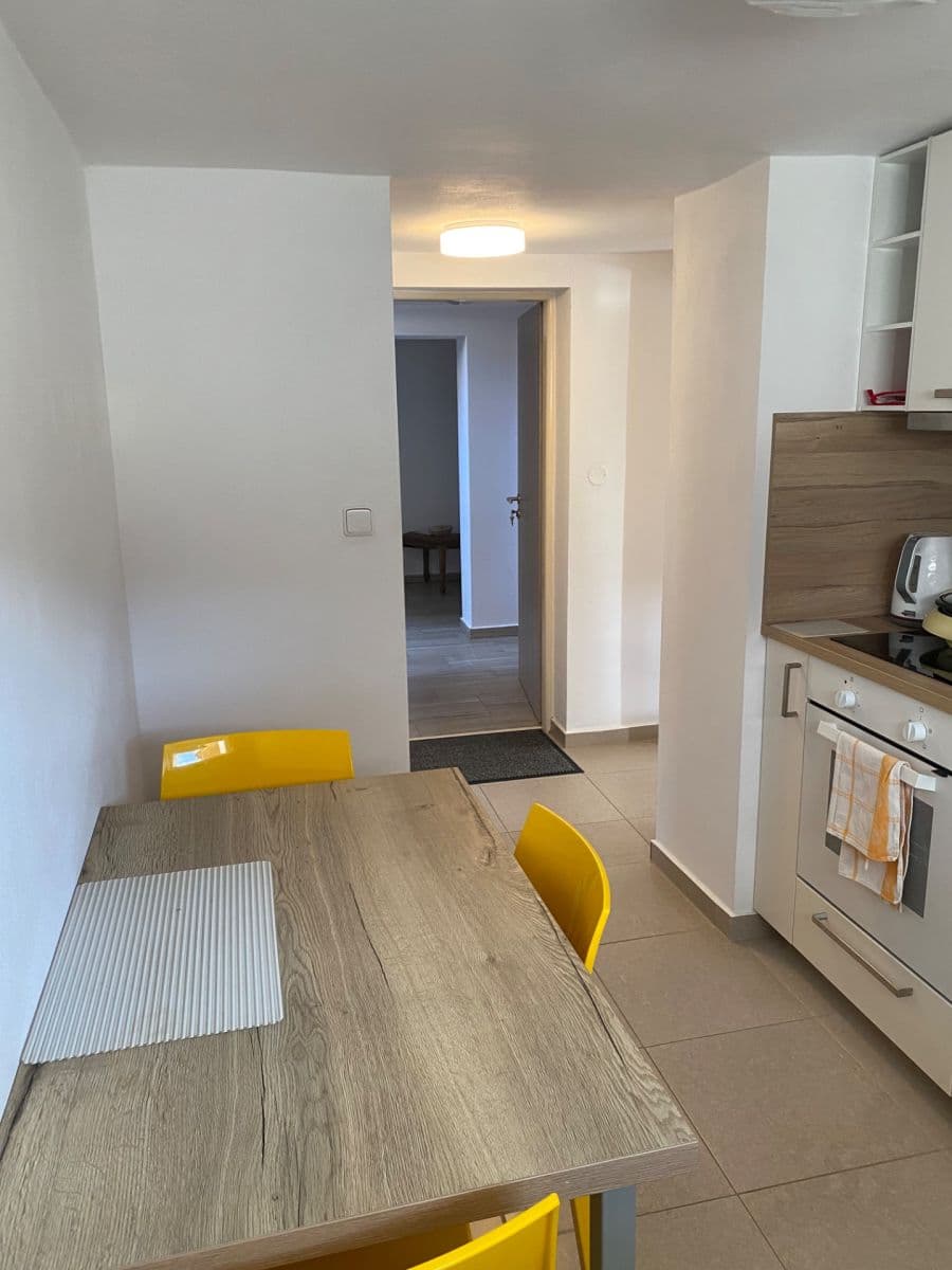 2 bedroom flat to rent, 56 m², H. Malířové, České Budějovice, Jihočeský Region 2 bedroom flat to rent, 56 m², H. Malířové, České Budějovice, Jihočeský Region