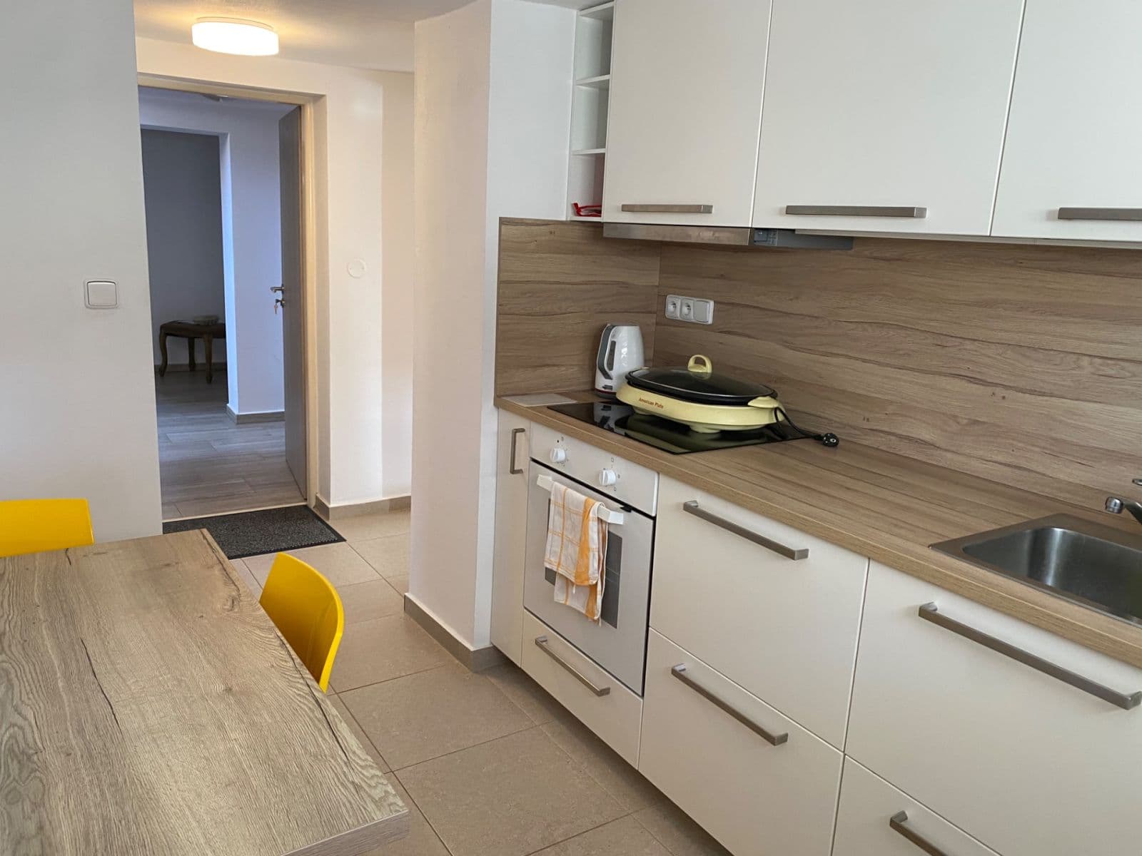 2 bedroom flat to rent, 56 m², H. Malířové, České Budějovice, Jihočeský Region 2 bedroom flat to rent, 56 m², H. Malířové, České Budějovice, Jihočeský Region