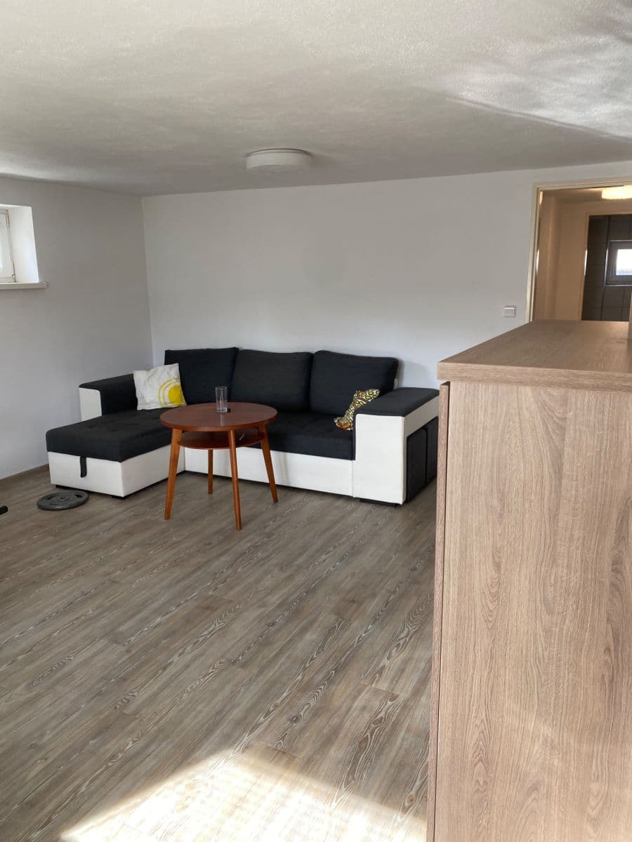 2 bedroom flat to rent, 56 m², H. Malířové, České Budějovice, Jihočeský Region 2 bedroom flat to rent, 56 m², H. Malířové, České Budějovice, Jihočeský Region