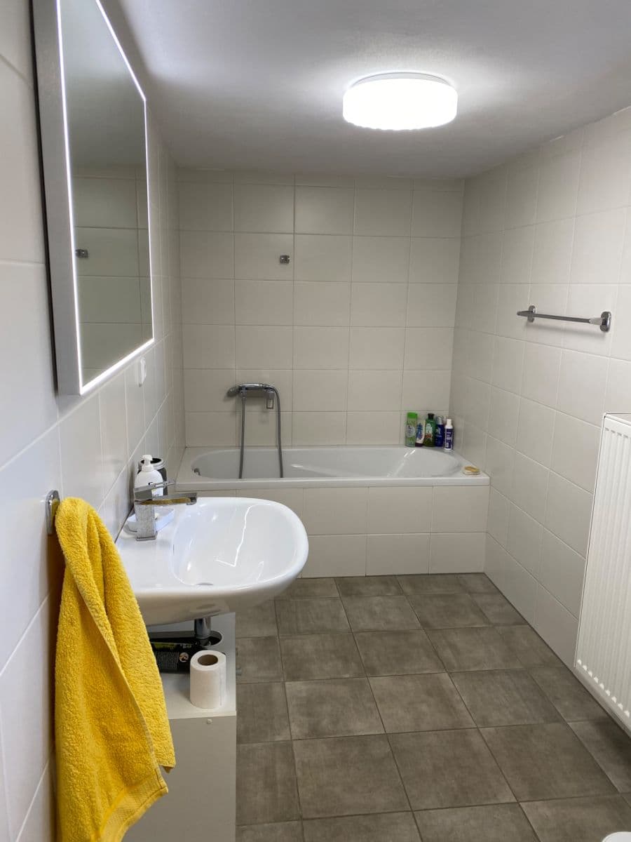 2 bedroom flat to rent, 56 m², H. Malířové, České Budějovice, Jihočeský Region 2 bedroom flat to rent, 56 m², H. Malířové, České Budějovice, Jihočeský Region