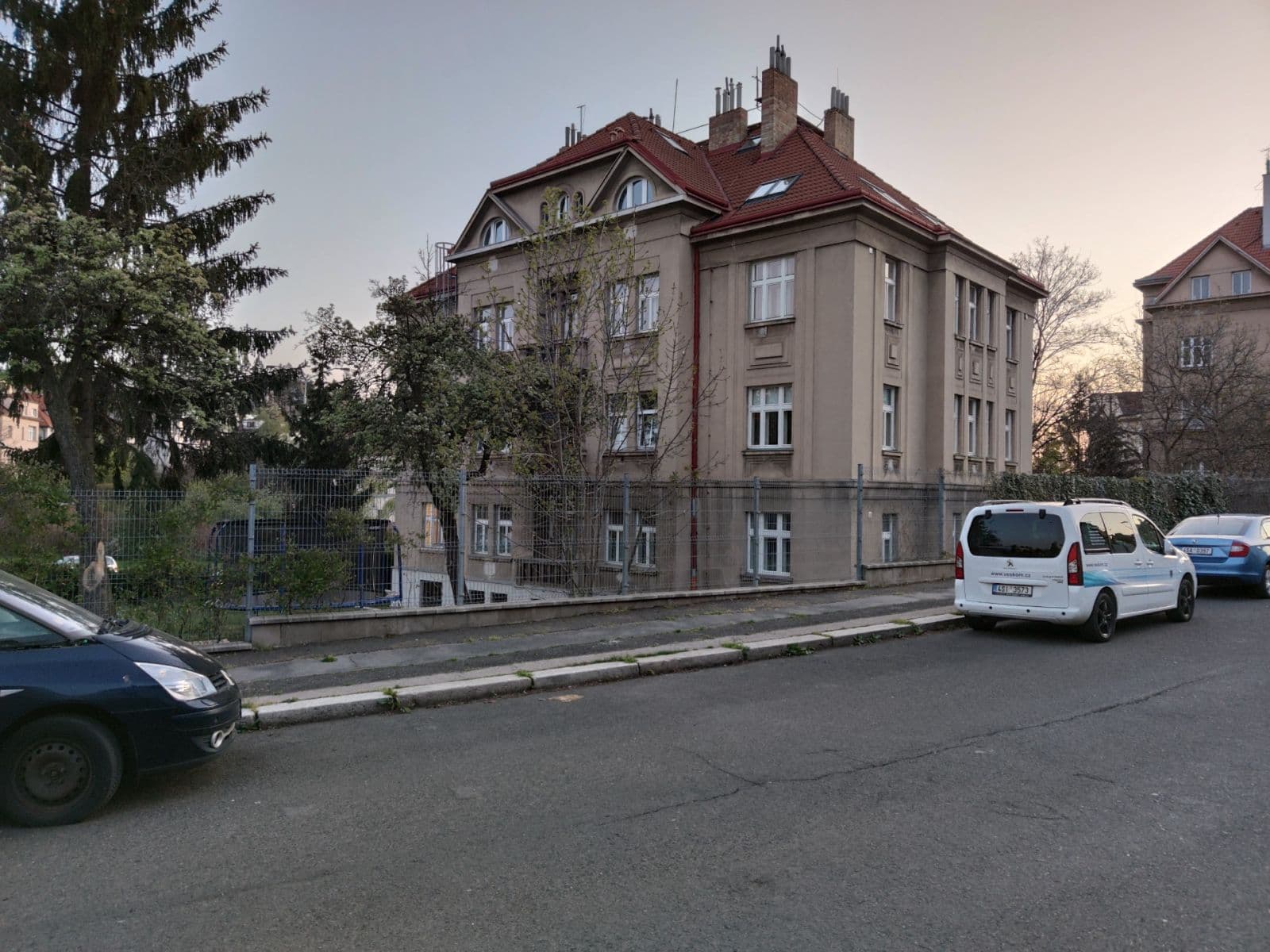 2 bedroom with open-plan kitchen flat to rent, 70 m², V Holešovičkách, Prague, Prague 2 bedroom with open-plan kitchen flat to rent, 70 m², V Holešovičkách, Prague, Prague