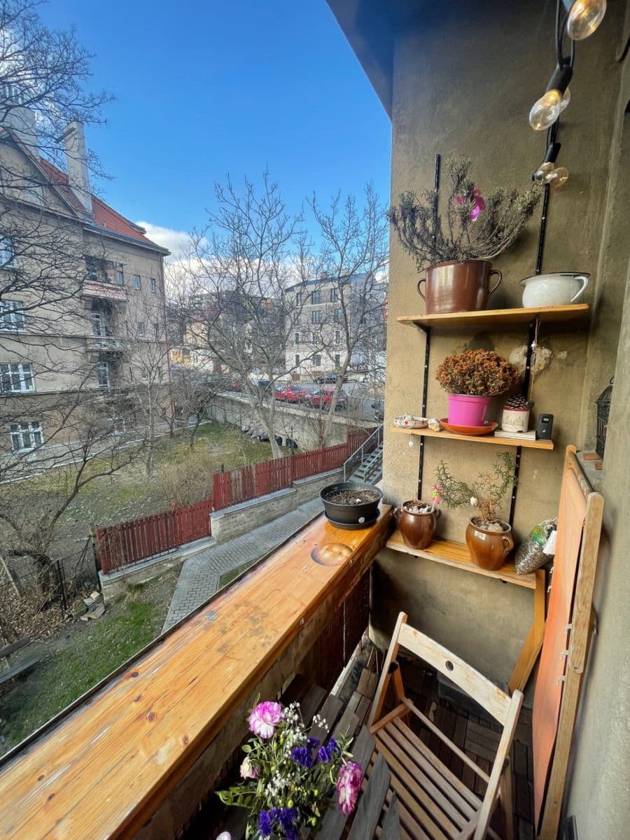 2 bedroom with open-plan kitchen flat to rent, 70 m², V Holešovičkách, Prague, Prague 2 bedroom with open-plan kitchen flat to rent, 70 m², V Holešovičkách, Prague, Prague