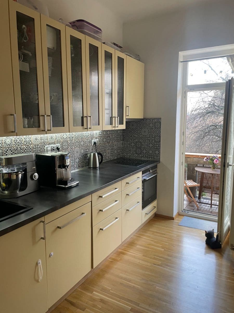 2 bedroom with open-plan kitchen flat to rent, 70 m², V Holešovičkách, Prague, Prague 2 bedroom with open-plan kitchen flat to rent, 70 m², V Holešovičkách, Prague, Prague