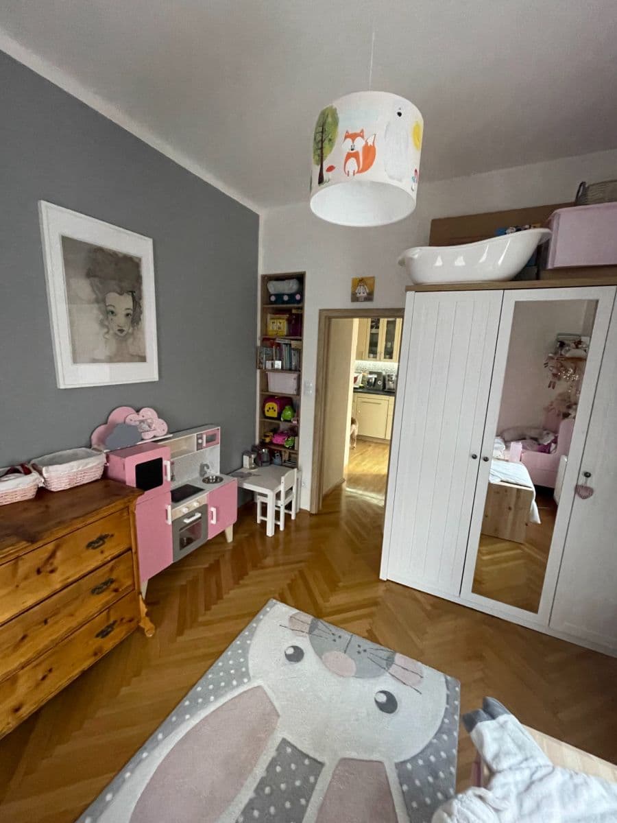 2 bedroom with open-plan kitchen flat to rent, 70 m², V Holešovičkách, Prague, Prague 2 bedroom with open-plan kitchen flat to rent, 70 m², V Holešovičkách, Prague, Prague