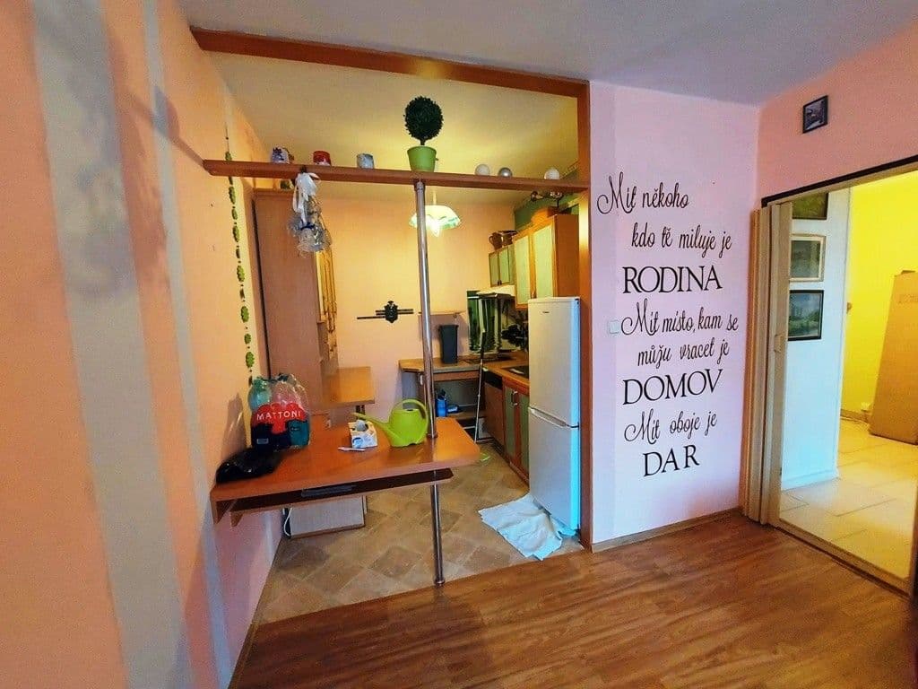 1 bedroom with open-plan kitchen flat to rent, 42 m², Sídliště pionýrů, Úštěk, Ústecký Region 1 bedroom with open-plan kitchen flat to rent, 42 m², Sídliště pionýrů, Úštěk, Ústecký Region