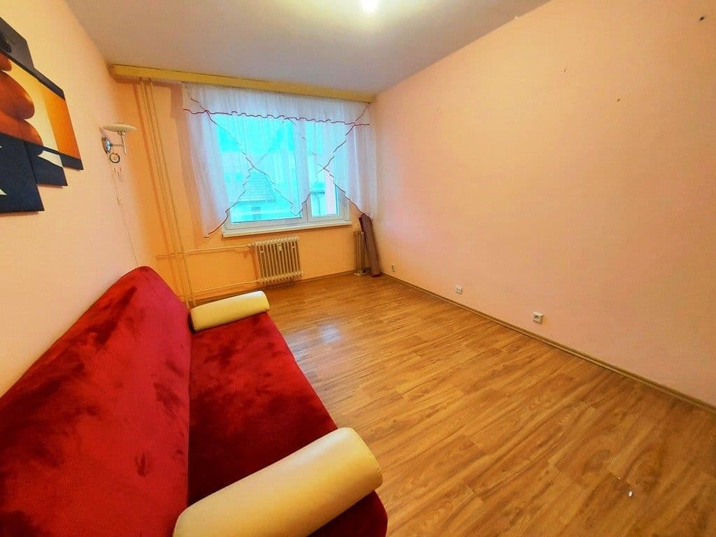 1 bedroom with open-plan kitchen flat to rent, 42 m², Sídliště pionýrů, Úštěk, Ústecký Region 1 bedroom with open-plan kitchen flat to rent, 42 m², Sídliště pionýrů, Úštěk, Ústecký Region