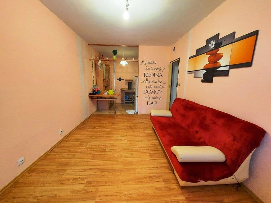 1 bedroom with open-plan kitchen flat to rent, 42 m², Sídliště pionýrů, Úštěk, Ústecký Region 1 bedroom with open-plan kitchen flat to rent, 42 m², Sídliště pionýrů, Úštěk, Ústecký Region