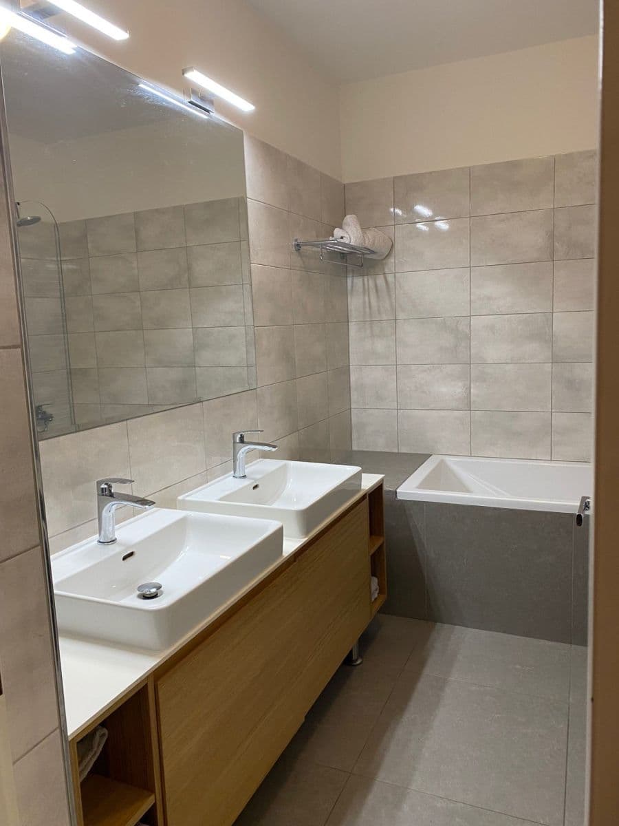 flat to rent, 132 m², Sokolovská, Prague, Prague flat to rent, 132 m², Sokolovská, Prague, Prague