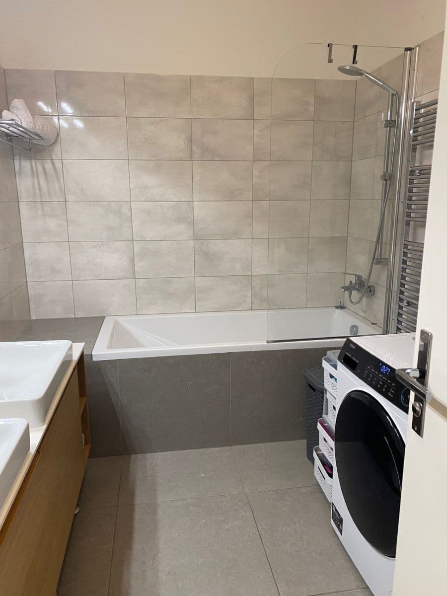 flat to rent, 132 m², Sokolovská, Prague, Prague flat to rent, 132 m², Sokolovská, Prague, Prague