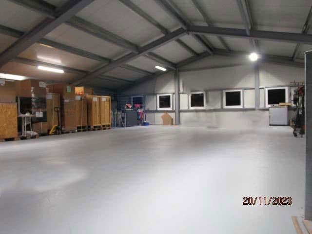 non-residential property to rent, 1,363 m², Martinshof 2, Valley, Bavaria non-residential property to rent, 1,363 m², Martinshof 2, Valley, Bavaria