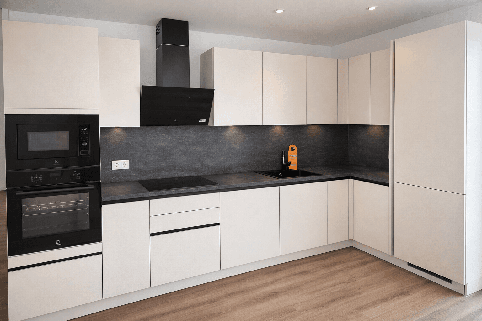 4 bedroom flat to rent, 127 m², Jockgrim, Rhineland-Palatinate 4 bedroom flat to rent, 127 m², Jockgrim, Rhineland-Palatinate