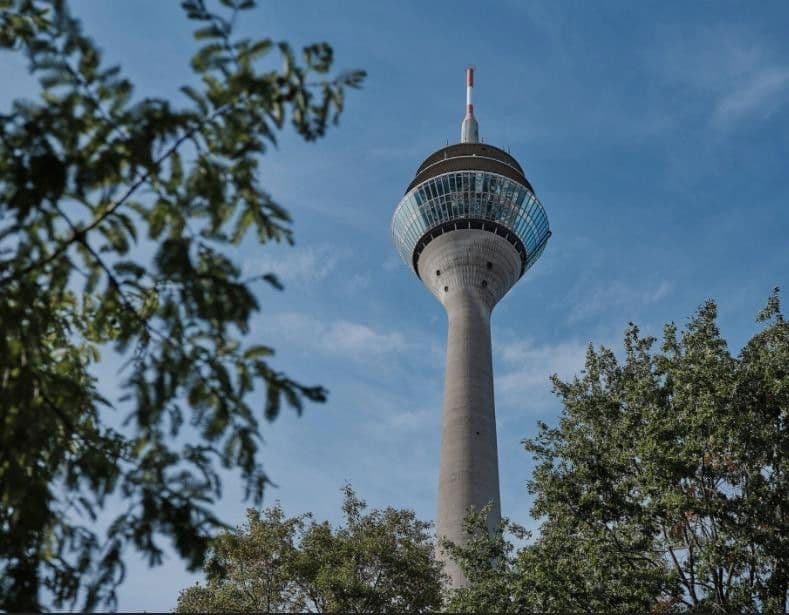 4 bedroom flat for sale, 122 m², Florastraße, Düsseldorf, North Rhine-Westphalia 4 bedroom flat for sale, 122 m², Florastraße, Düsseldorf, North Rhine-Westphalia