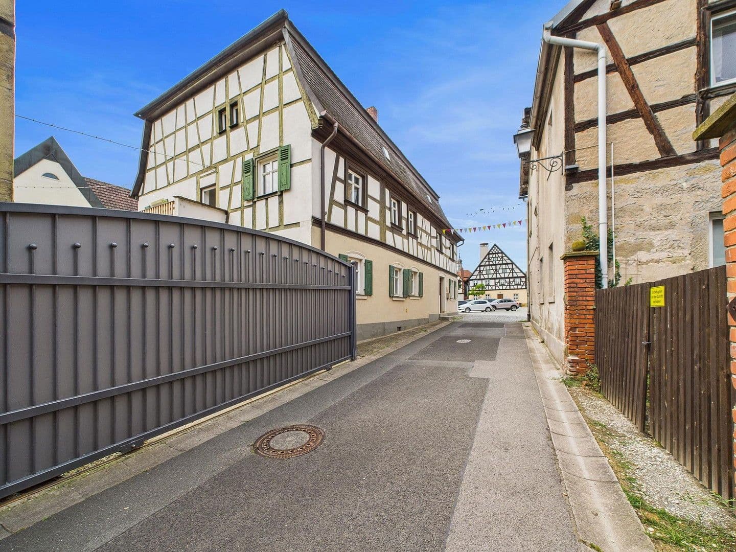 house to rent, 280 m², Marktplatz 17, Baunach, Bavaria house to rent, 280 m², Marktplatz 17, Baunach, Bavaria