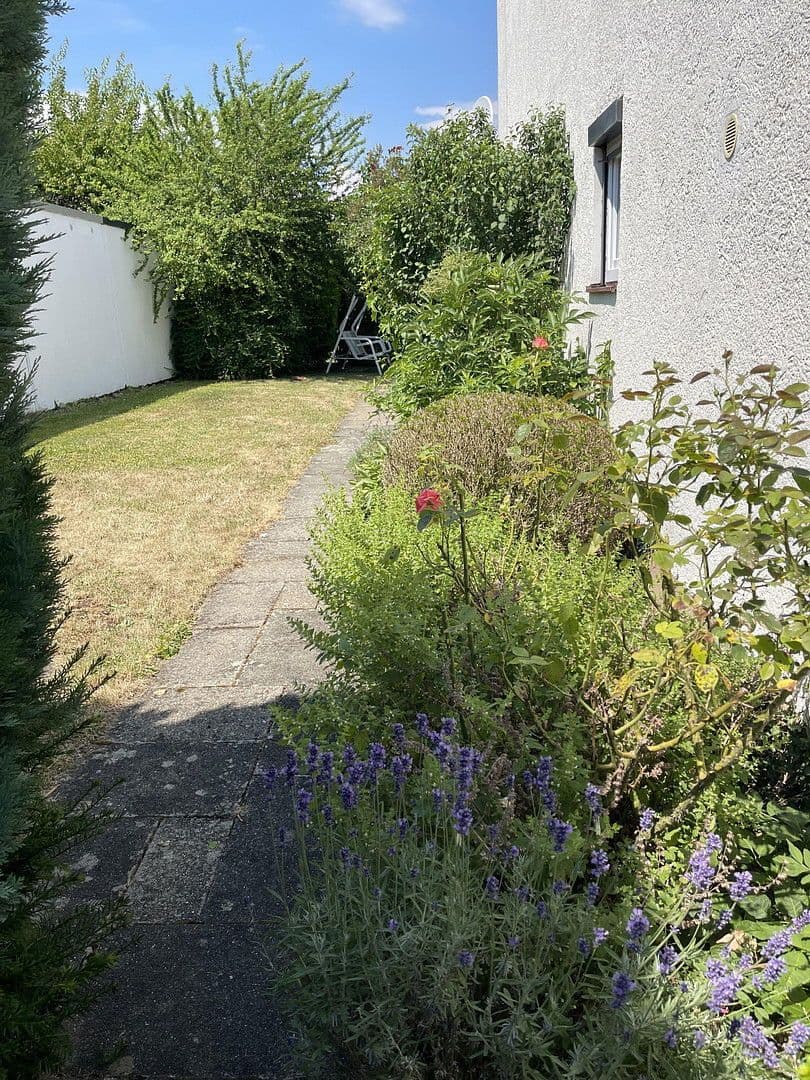 house for sale, 92 m², Silberdistelweg 18, Reutlingen, Baden-Württemberg house for sale, 92 m², Silberdistelweg 18, Reutlingen, Baden-Württemberg