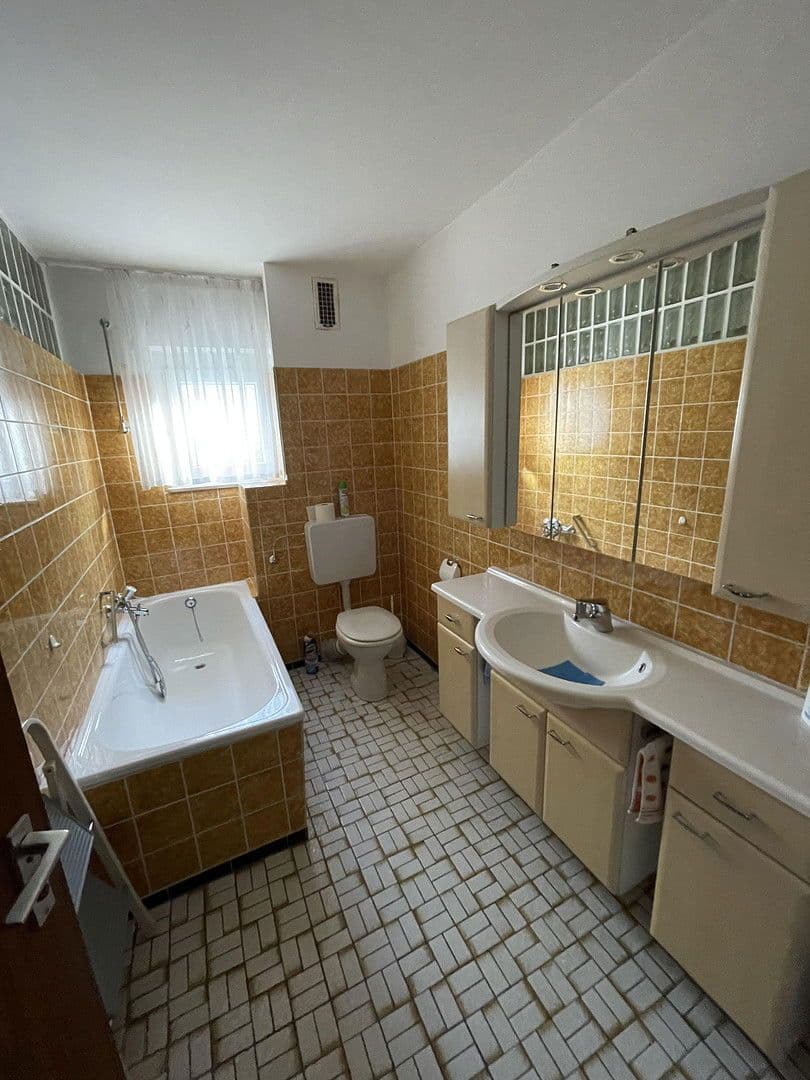 house for sale, 92 m², Silberdistelweg 18, Reutlingen, Baden-Württemberg house for sale, 92 m², Silberdistelweg 18, Reutlingen, Baden-Württemberg