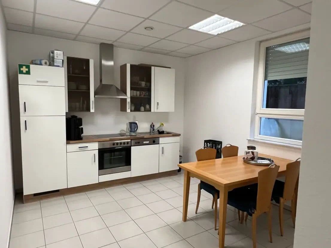 office to rent, 187 m², Warburger Straße 99, Paderborn, North Rhine-Westphalia office to rent, 187 m², Warburger Straße 99, Paderborn, North Rhine-Westphalia