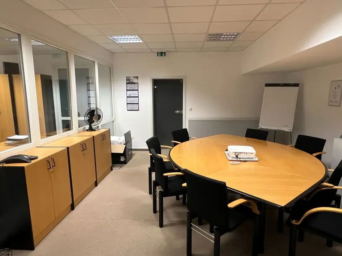 office to rent, 187 m², Warburger Straße 99, Paderborn, North Rhine-Westphalia office to rent, 187 m², Warburger Straße 99, Paderborn, North Rhine-Westphalia