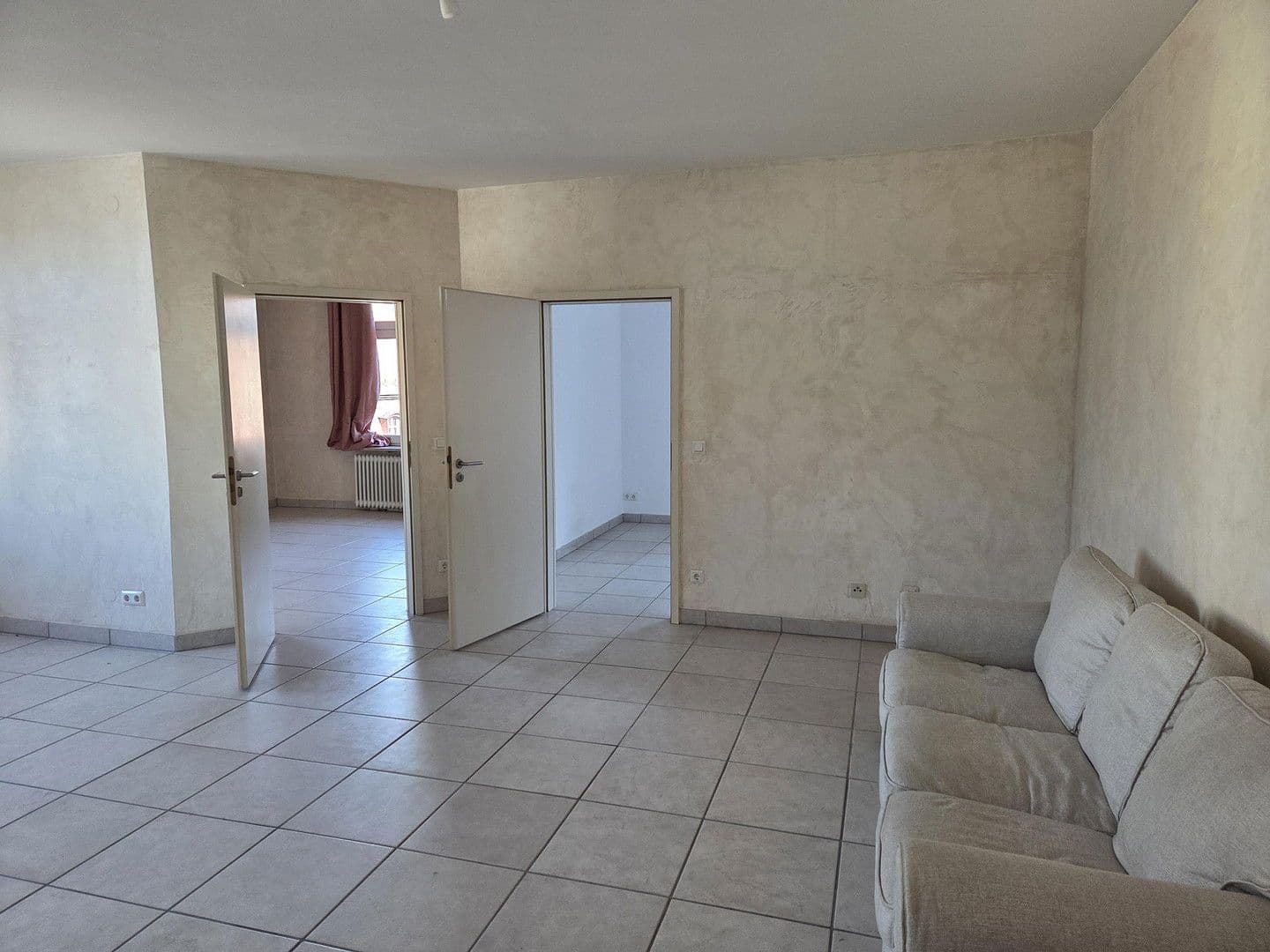 3 bedroom flat to rent, 94 m², Pestalozzistr. 1, Kulmbach, Bavaria 3 bedroom flat to rent, 94 m², Pestalozzistr. 1, Kulmbach, Bavaria