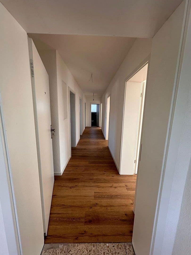 3 bedroom with open-plan kitchen flat to rent, 102 m², Markgröningen, Baden-Württemberg 3 bedroom with open-plan kitchen flat to rent, 102 m², Markgröningen, Baden-Württemberg