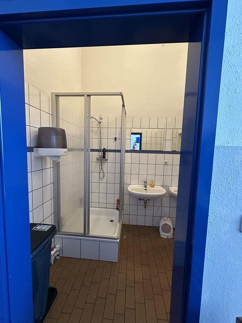 non-residential property to rent, 21,000 m², Hauptstraße 38, Rom, Mecklenburg-Vorpommern non-residential property to rent, 21,000 m², Hauptstraße 38, Rom, Mecklenburg-Vorpommern