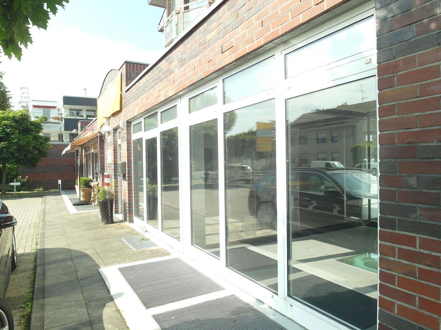 office to rent, 180 m², Neusser Straße 26, Meerbusch, North Rhine-Westphalia office to rent, 180 m², Neusser Straße 26, Meerbusch, North Rhine-Westphalia