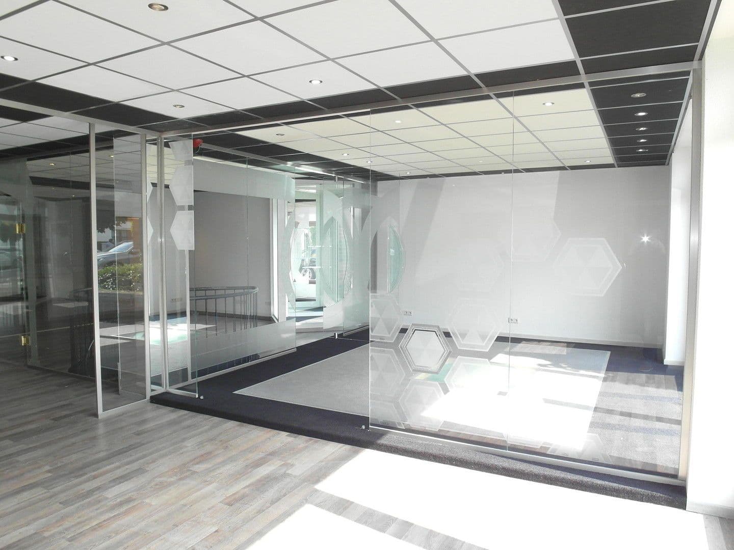 office to rent, 180 m², Neusser Straße 26, Meerbusch, North Rhine-Westphalia office to rent, 180 m², Neusser Straße 26, Meerbusch, North Rhine-Westphalia