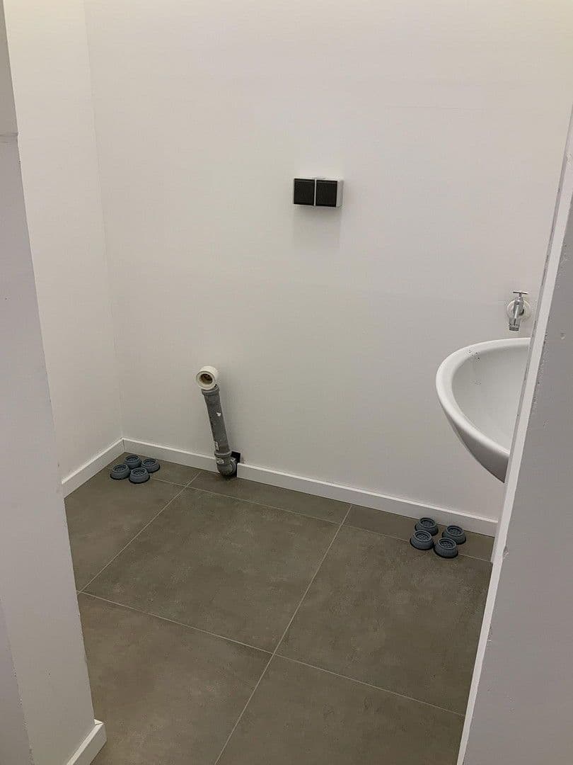 4 bedroom flat to rent, 96 m², Hardegsen, Lower Saxony 4 bedroom flat to rent, 96 m², Hardegsen, Lower Saxony