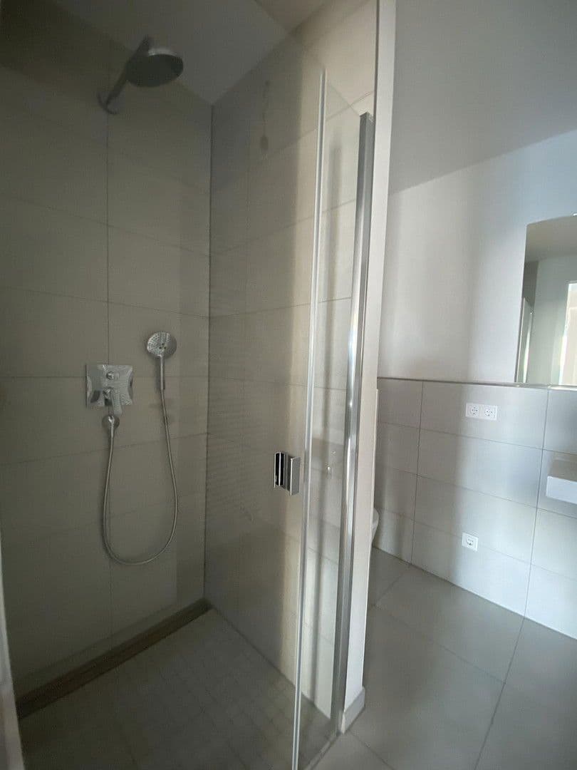 4 bedroom flat to rent, 110 m², Europa-Allee 2, Frankfurt am Main, Hesse 4 bedroom flat to rent, 110 m², Europa-Allee 2, Frankfurt am Main, Hesse