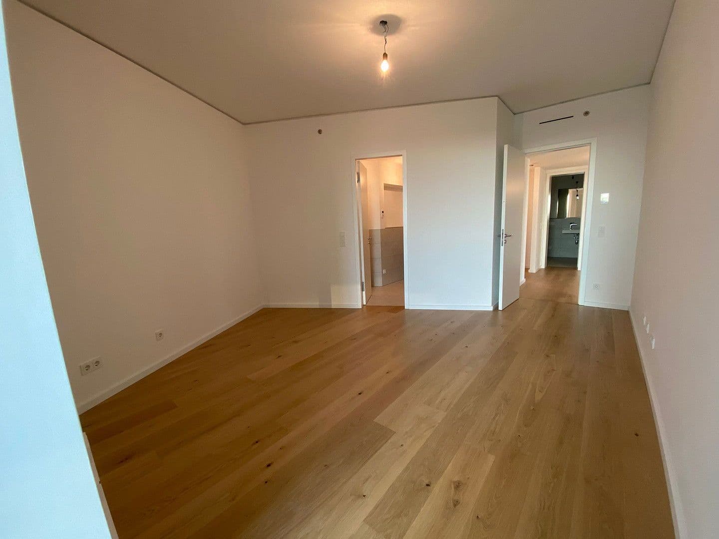 4 bedroom flat to rent, 110 m², Europa-Allee 2, Frankfurt am Main, Hesse 4 bedroom flat to rent, 110 m², Europa-Allee 2, Frankfurt am Main, Hesse