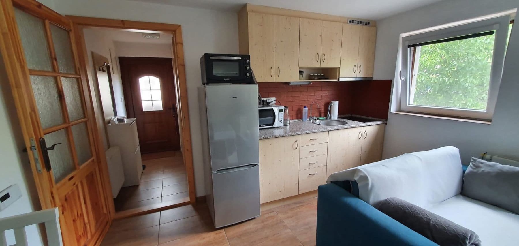 Studio flat to rent, 24 m², Jana Nepomuckého, Březí, Středočeský Region Studio flat to rent, 24 m², Jana Nepomuckého, Březí, Středočeský Region