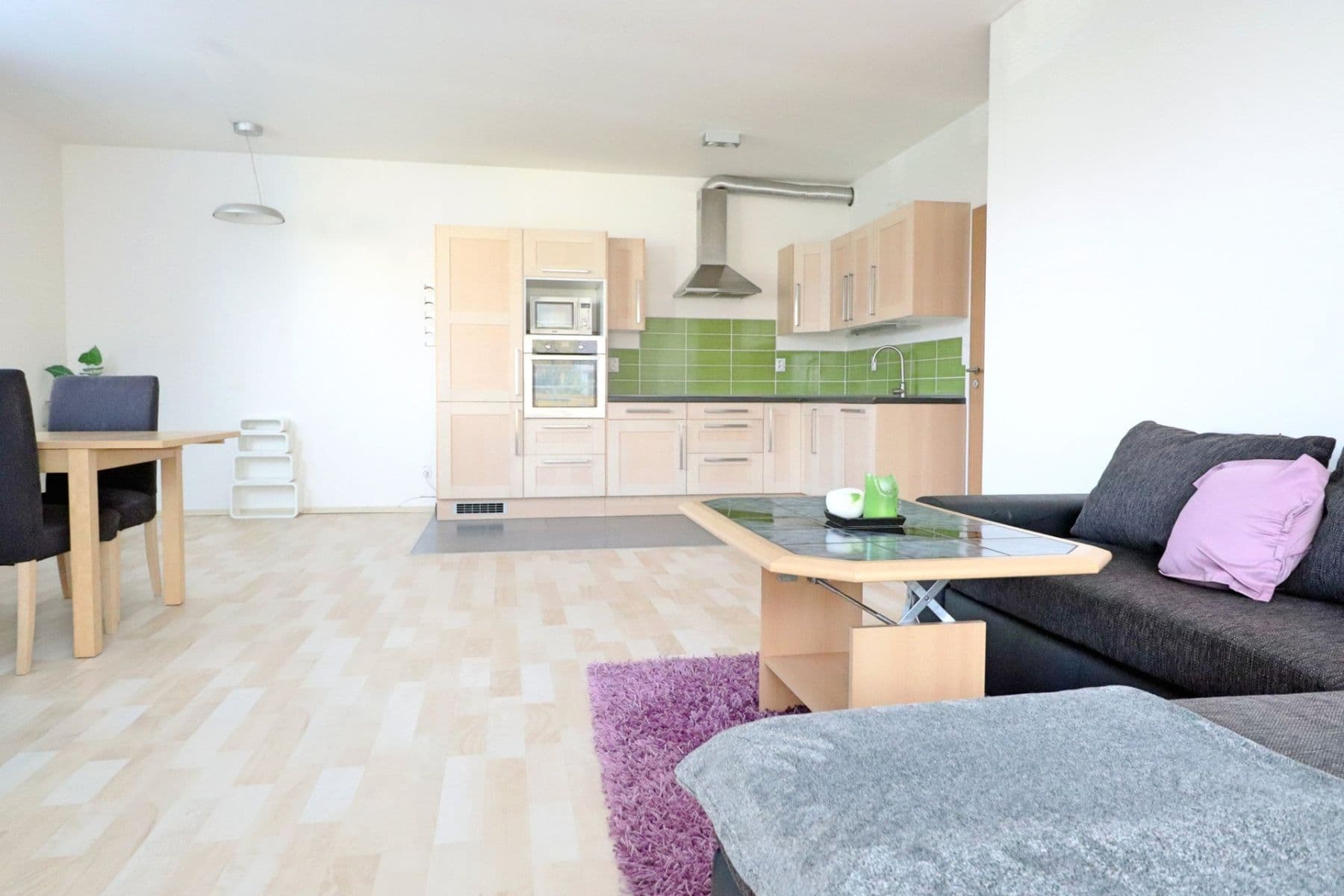 2 bedroom with open-plan kitchen flat to rent, 81 m², Sicherova, Prague, Prague 2 bedroom with open-plan kitchen flat to rent, 81 m², Sicherova, Prague, Prague