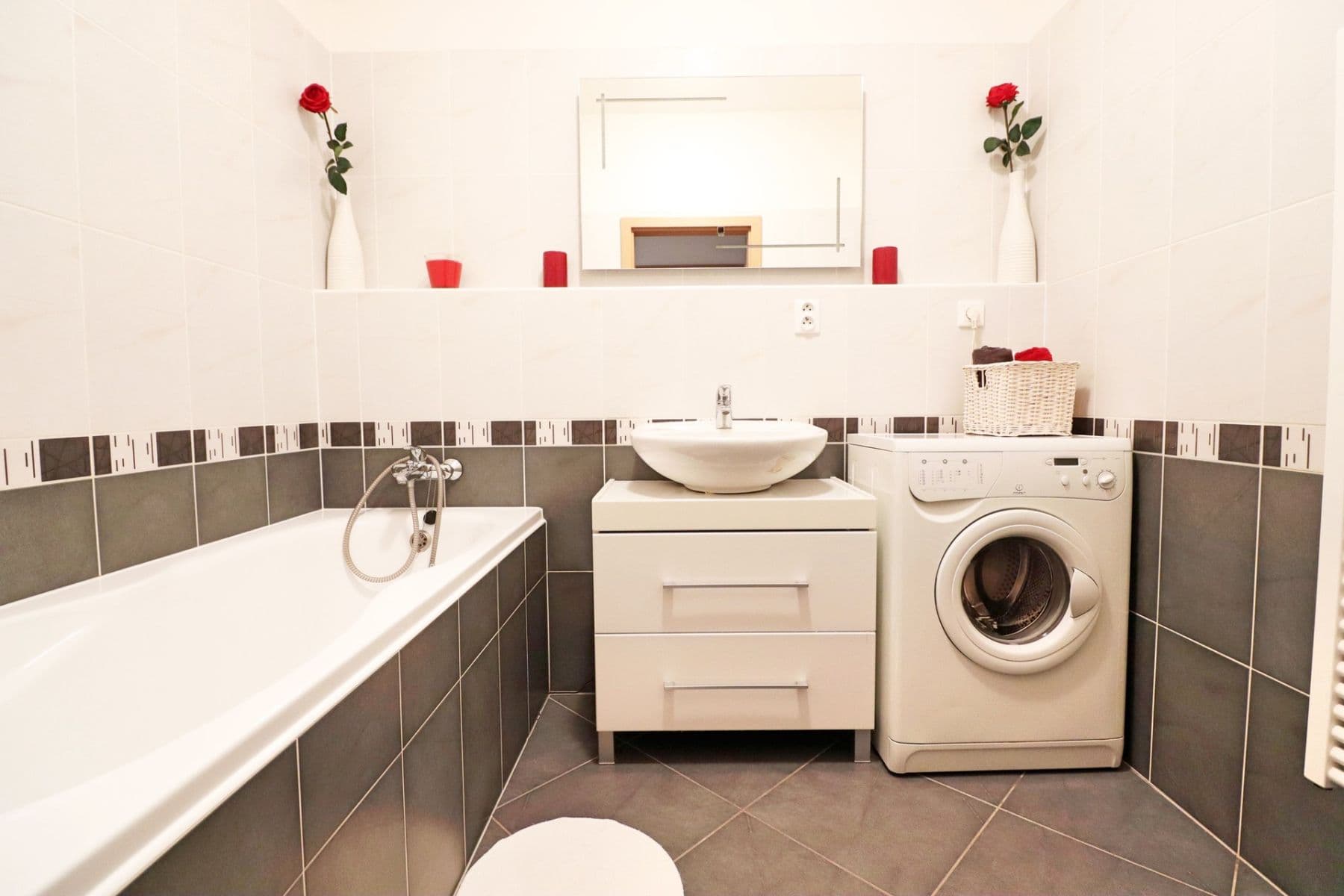 2 bedroom with open-plan kitchen flat to rent, 81 m², Sicherova, Prague, Prague 2 bedroom with open-plan kitchen flat to rent, 81 m², Sicherova, Prague, Prague