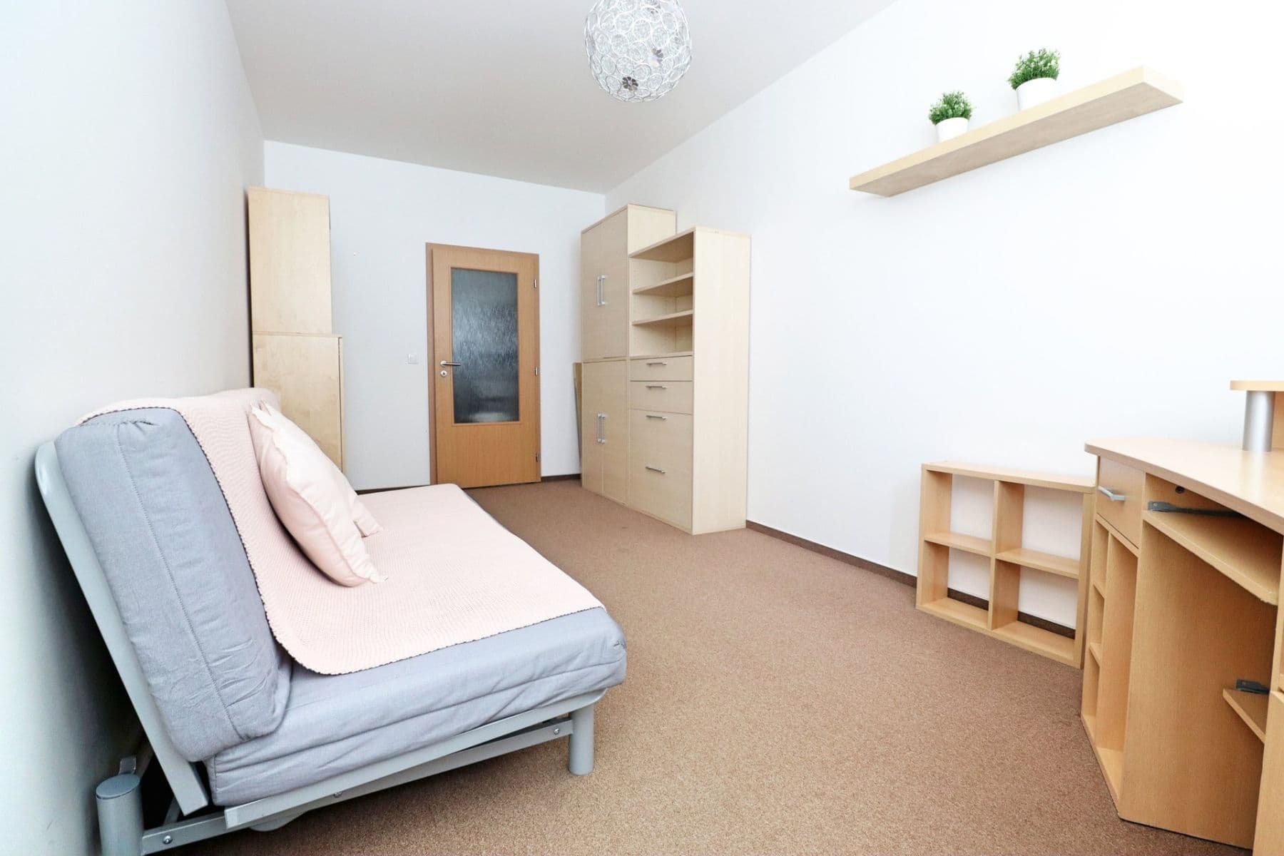 2 bedroom with open-plan kitchen flat to rent, 81 m², Sicherova, Prague, Prague 2 bedroom with open-plan kitchen flat to rent, 81 m², Sicherova, Prague, Prague