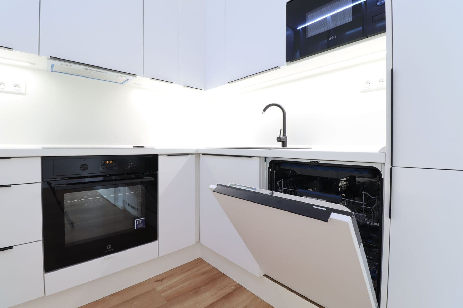 Studio flat to rent, 47 m², Lihovarská, Prague, Prague Studio flat to rent, 47 m², Lihovarská, Prague, Prague