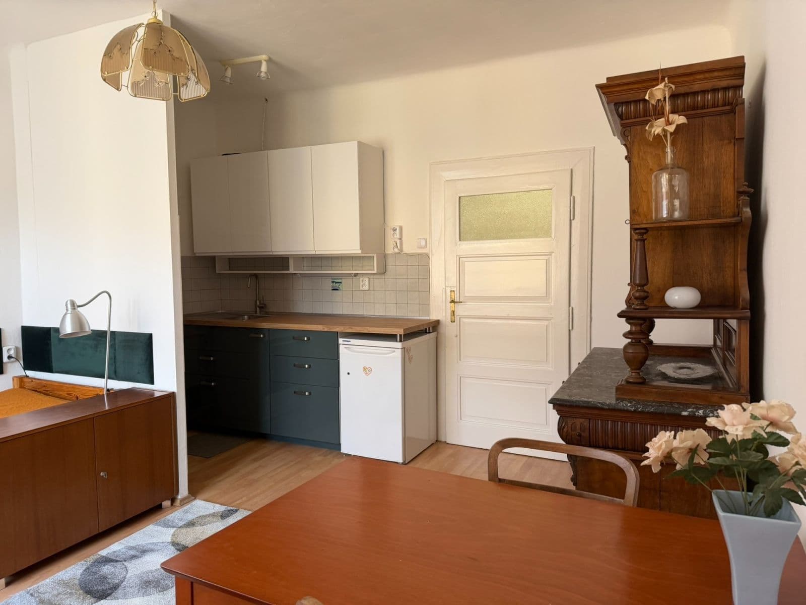 Studio flat to rent, 35 m², Bartoškova, Prague, Prague Studio flat to rent, 35 m², Bartoškova, Prague, Prague