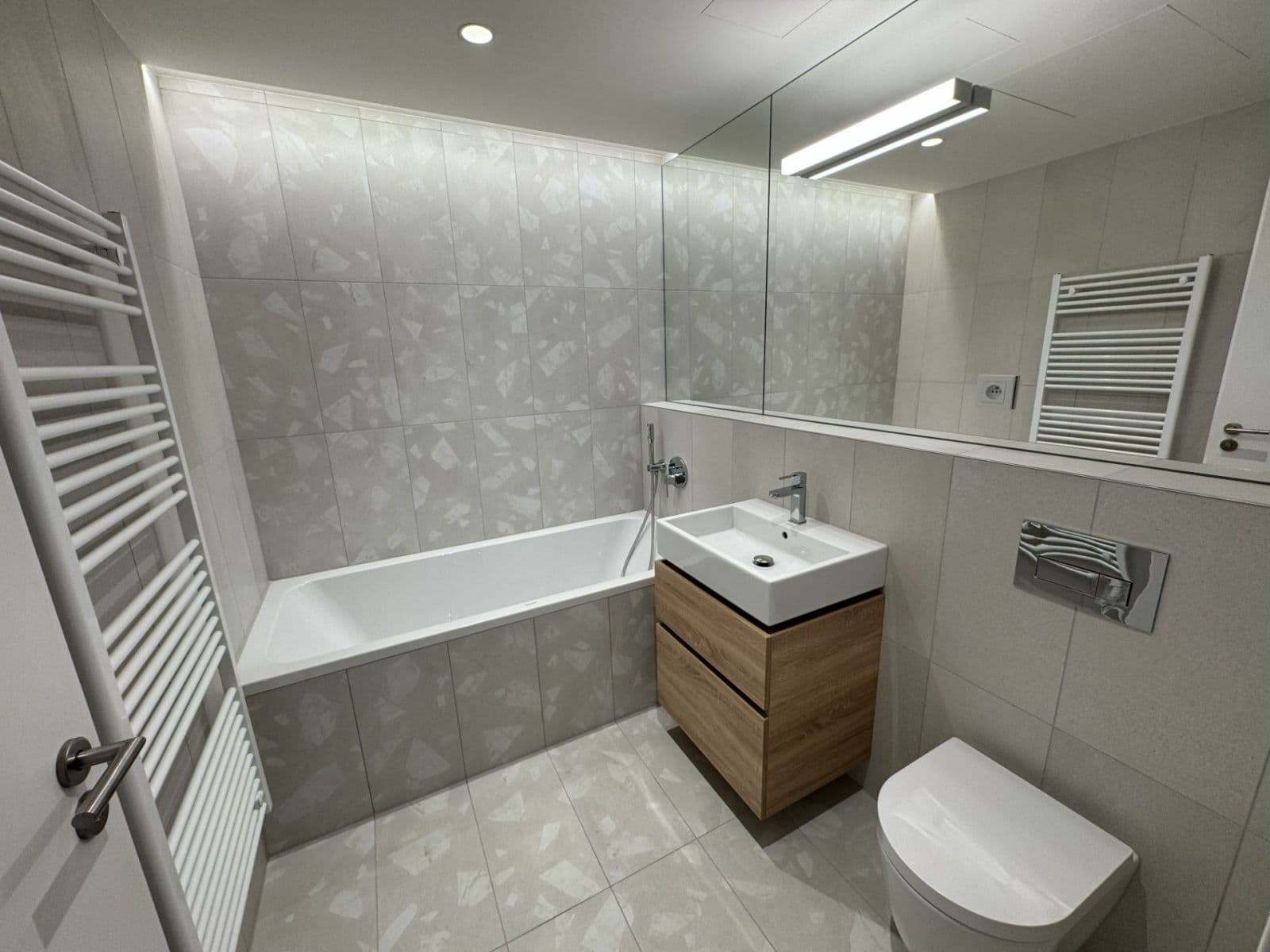 1 bedroom with open-plan kitchen flat to rent, 110 m², U Komína, Prague, Prague 1 bedroom with open-plan kitchen flat to rent, 110 m², U Komína, Prague, Prague