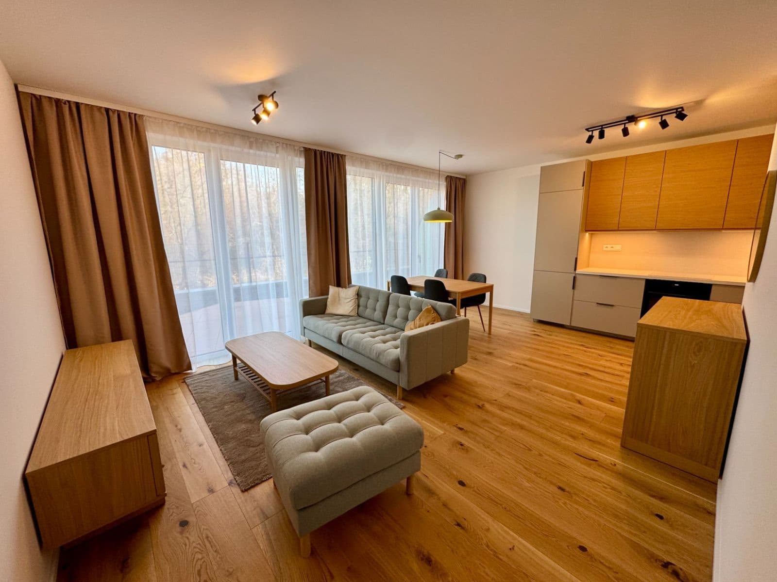 1 bedroom with open-plan kitchen flat to rent, 110 m², U Komína, Prague, Prague 1 bedroom with open-plan kitchen flat to rent, 110 m², U Komína, Prague, Prague