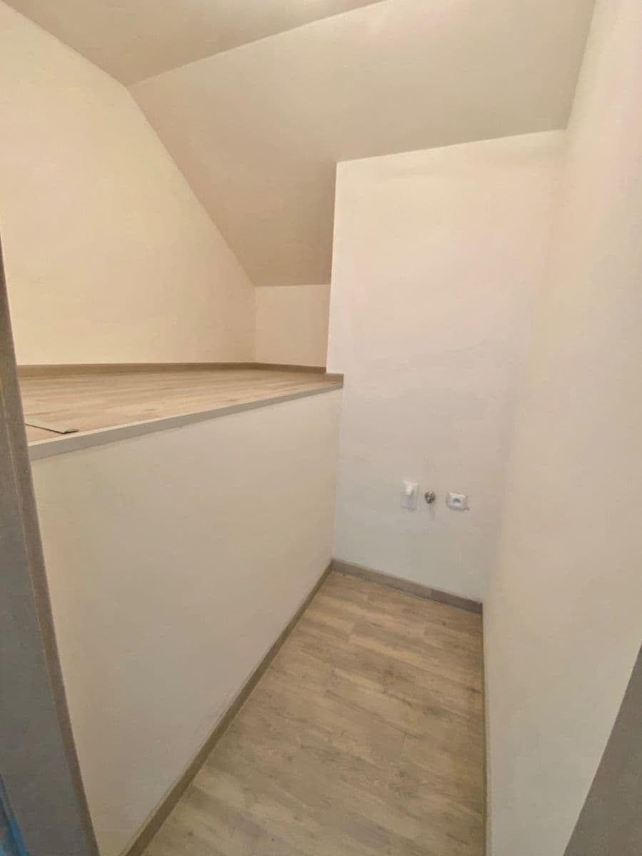 2 bedroom with open-plan kitchen flat for sale, 81 m², K Dobročovicům, Květnice, Středočeský Region 2 bedroom with open-plan kitchen flat for sale, 81 m², K Dobročovicům, Květnice, Středočeský Region