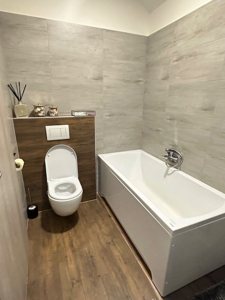 2 bedroom with open-plan kitchen flat for sale, 81 m², K Dobročovicům, Květnice, Středočeský Region 2 bedroom with open-plan kitchen flat for sale, 81 m², K Dobročovicům, Květnice, Středočeský Region