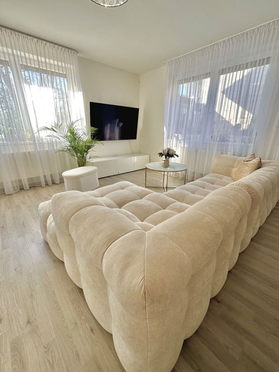 2 bedroom with open-plan kitchen flat for sale, 81 m², K Dobročovicům, Květnice, Středočeský Region 2 bedroom with open-plan kitchen flat for sale, 81 m², K Dobročovicům, Květnice, Středočeský Region