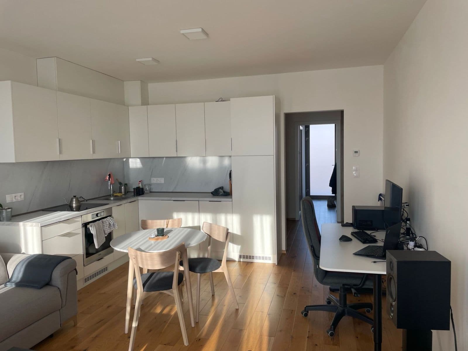 1 bedroom with open-plan kitchen flat to rent, 48 m², Na Valentince, Prague, Prague 1 bedroom with open-plan kitchen flat to rent, 48 m², Na Valentince, Prague, Prague