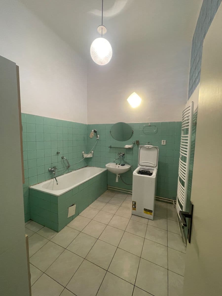 4 bedroom flat to rent, 112 m², Štefánikova, Brno, Jihomoravský Region 4 bedroom flat to rent, 112 m², Štefánikova, Brno, Jihomoravský Region