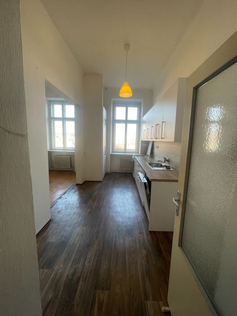 4 bedroom flat to rent, 112 m², Štefánikova, Brno, Jihomoravský Region 4 bedroom flat to rent, 112 m², Štefánikova, Brno, Jihomoravský Region