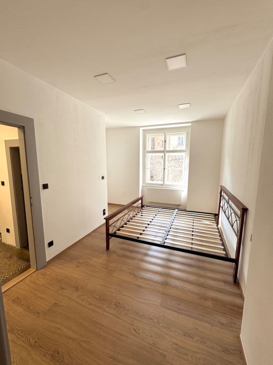 1 bedroom with open-plan kitchen flat to rent, 64 m², Oblouková, Prague, Prague 1 bedroom with open-plan kitchen flat to rent, 64 m², Oblouková, Prague, Prague