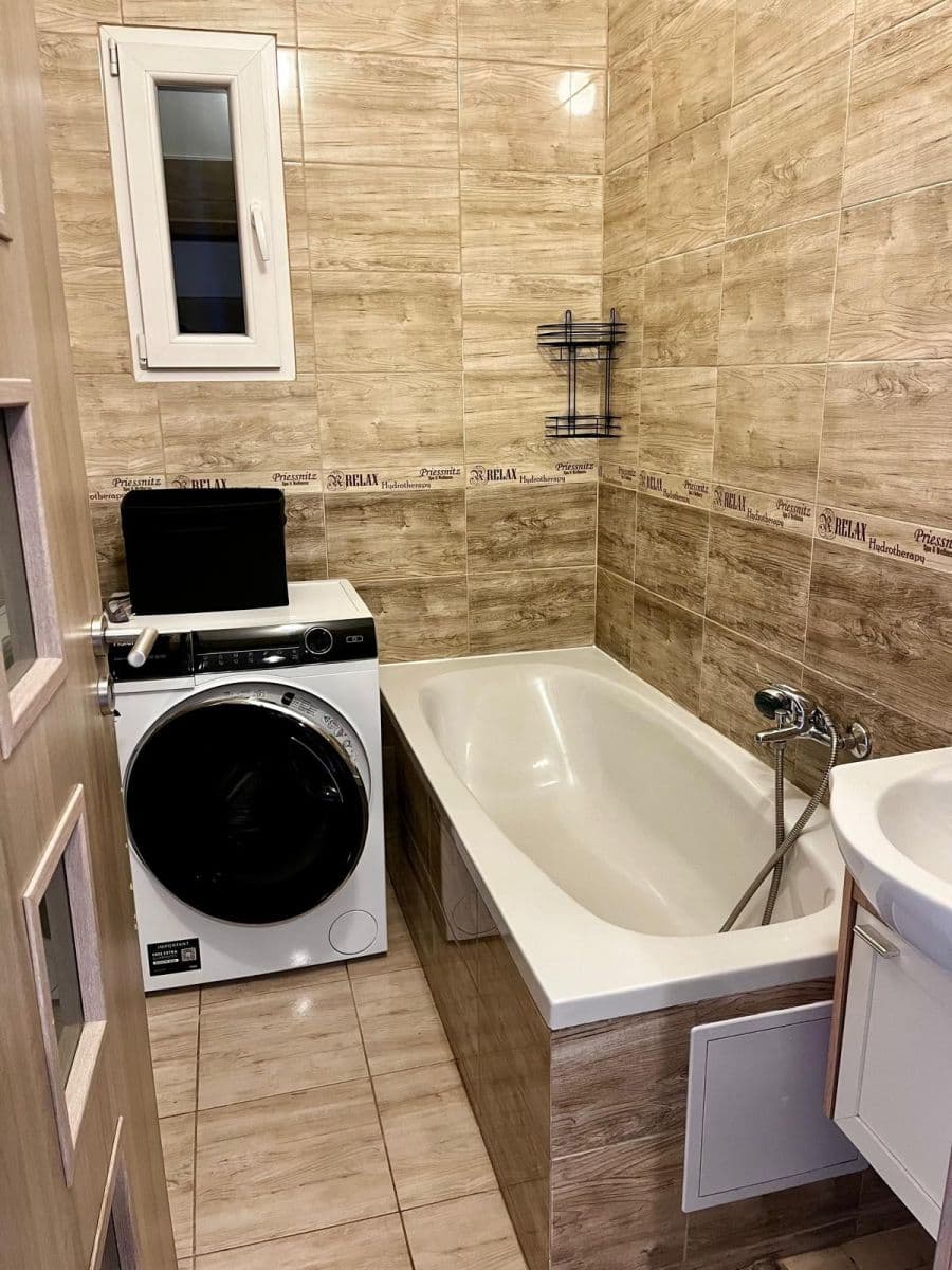 1 bedroom with open-plan kitchen flat for sale, 51 m², Biskupcova, Prague, Prague 1 bedroom with open-plan kitchen flat for sale, 51 m², Biskupcova, Prague, Prague