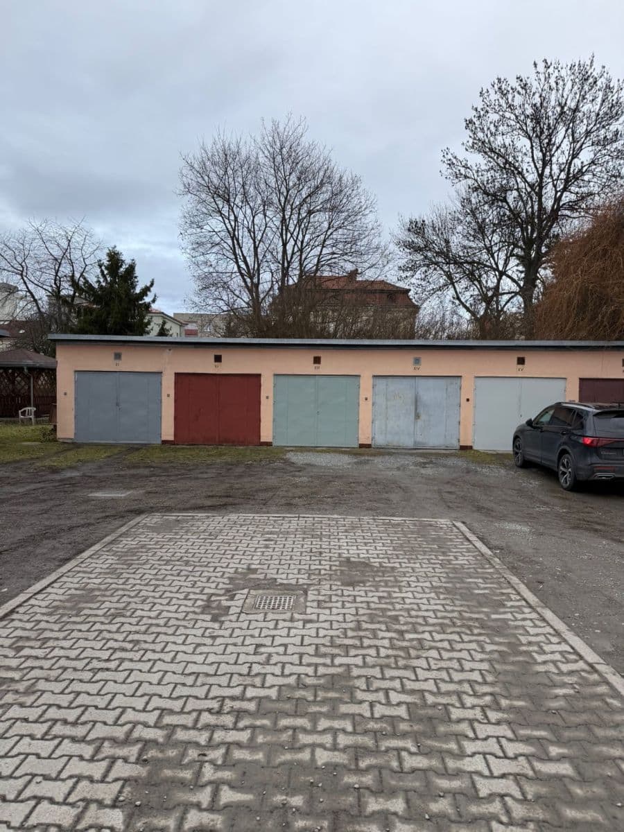 garage to rent, 15 m², Dvořákova, Olomouc, Olomoucký Region garage to rent, 15 m², Dvořákova, Olomouc, Olomoucký Region